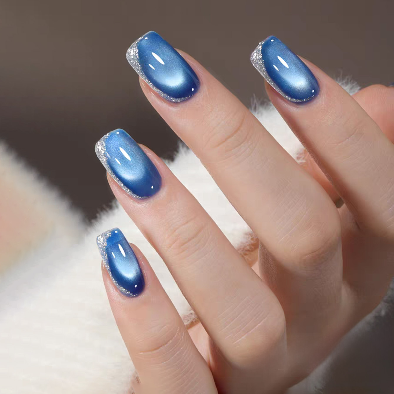 1 pz SHAKA Smalto Gel 5 in 1 E - Nail Art Ice Blue recensione e prezzo
