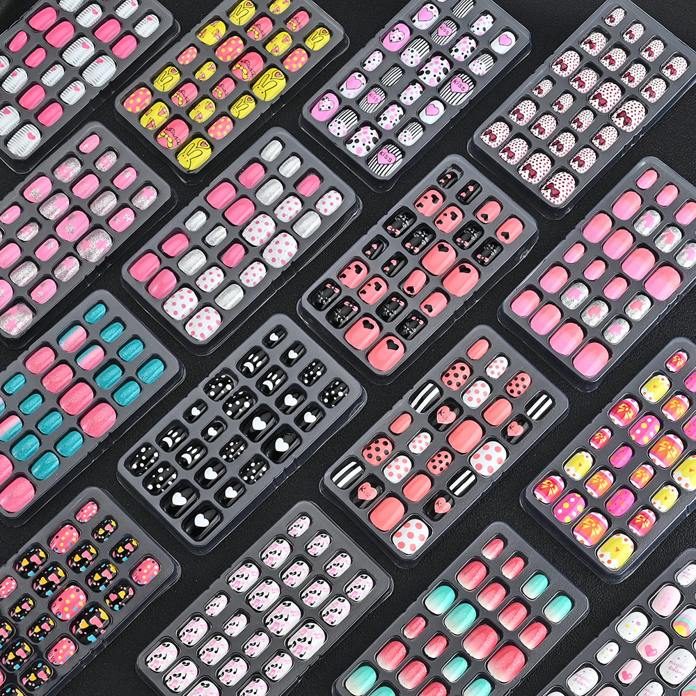 24 Pz/scatola Bambini Cartoon  - Nail Art Xs recensione e prezzo