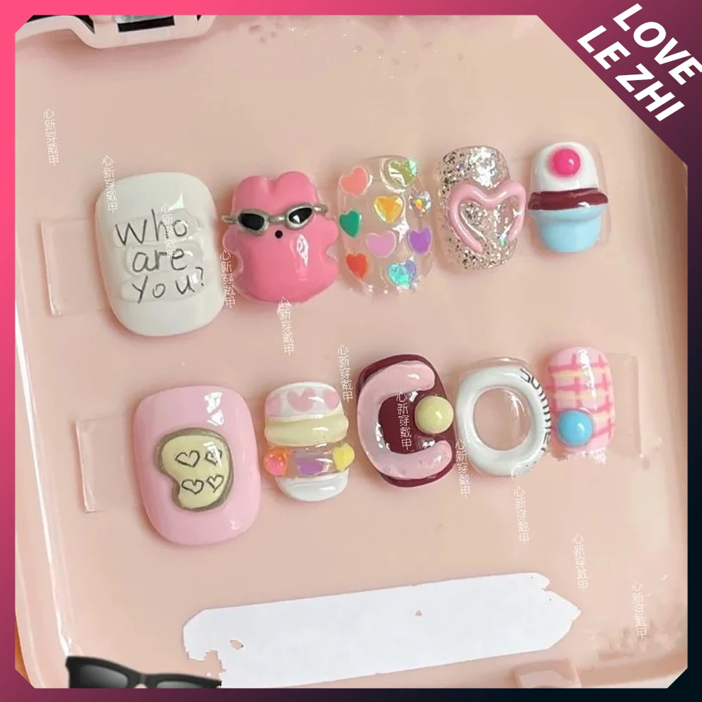 Unghie Finte Creative e Divert - Nail Art Xs recensione e prezzo