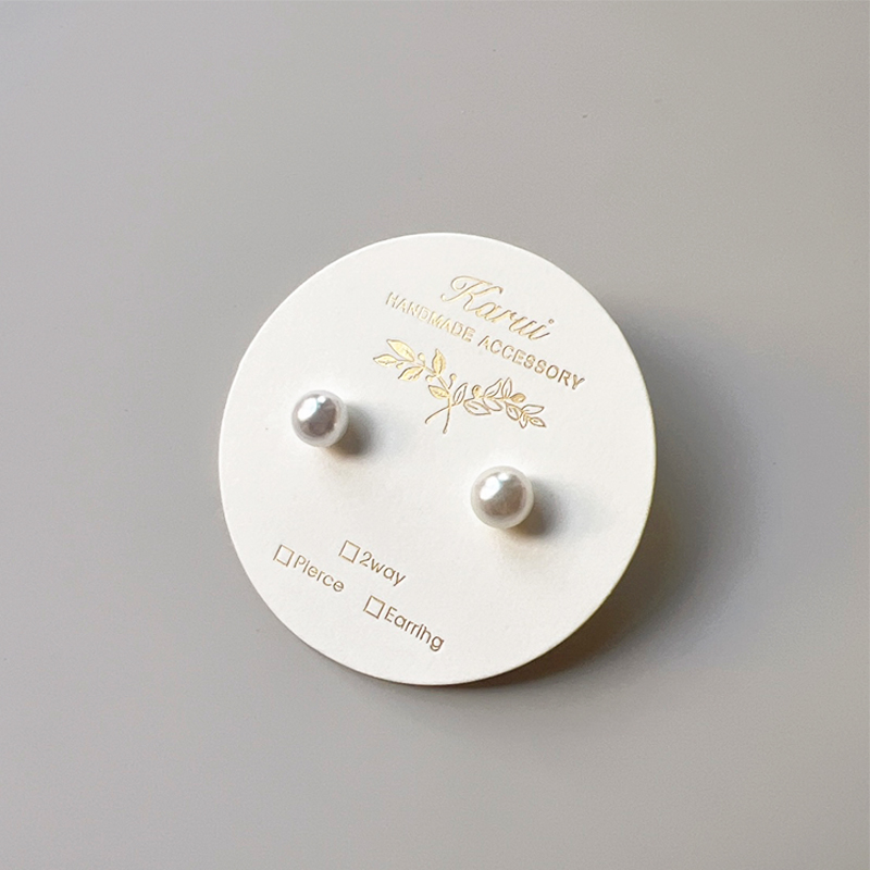 Scheda espositiva per orecchin - Nail Art Gold recensione e prezzo