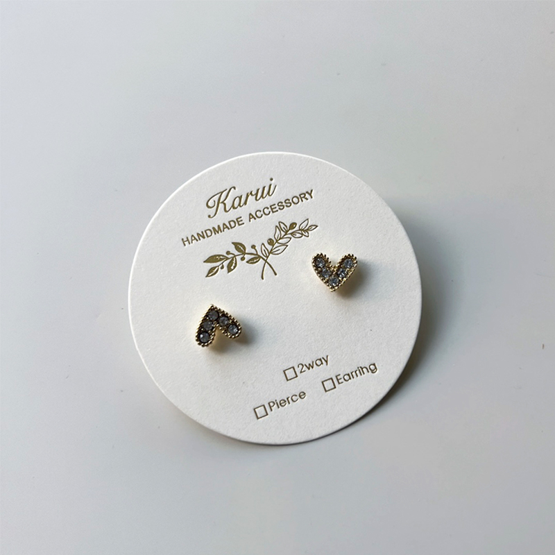 Scheda espositiva per orecchin - Nail Art Gold recensione e prezzo